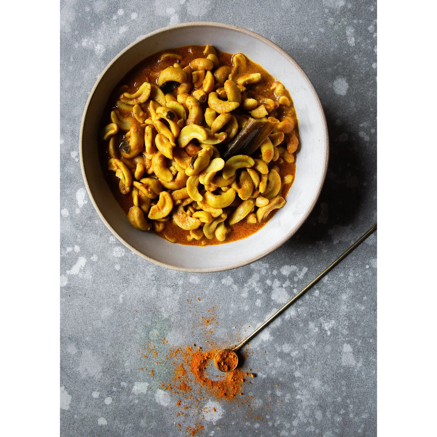Milk, Spice and Curry Leaves. Hill Country Recipes from the Heart of Sri Lanka by Ruwanmali Samarakoon Amunugama