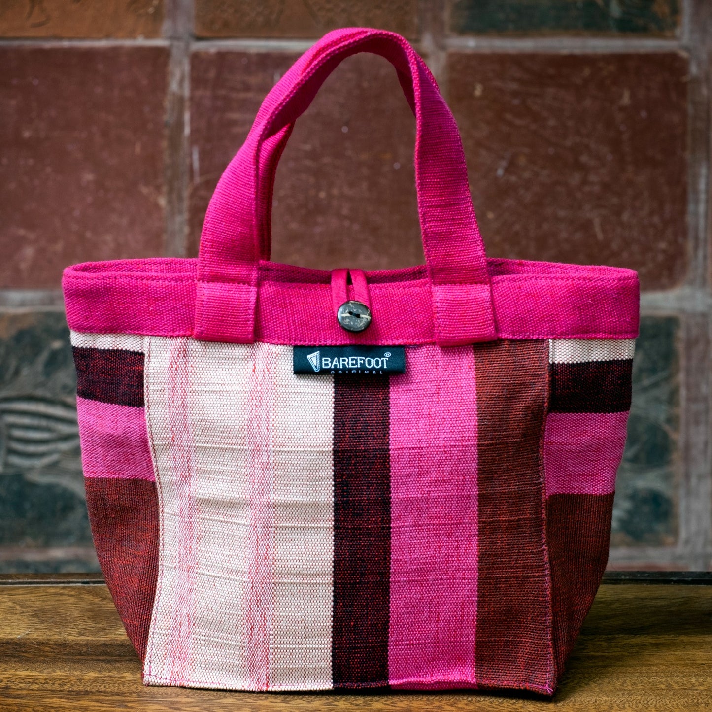 Lunch bag - perfect for work or school.