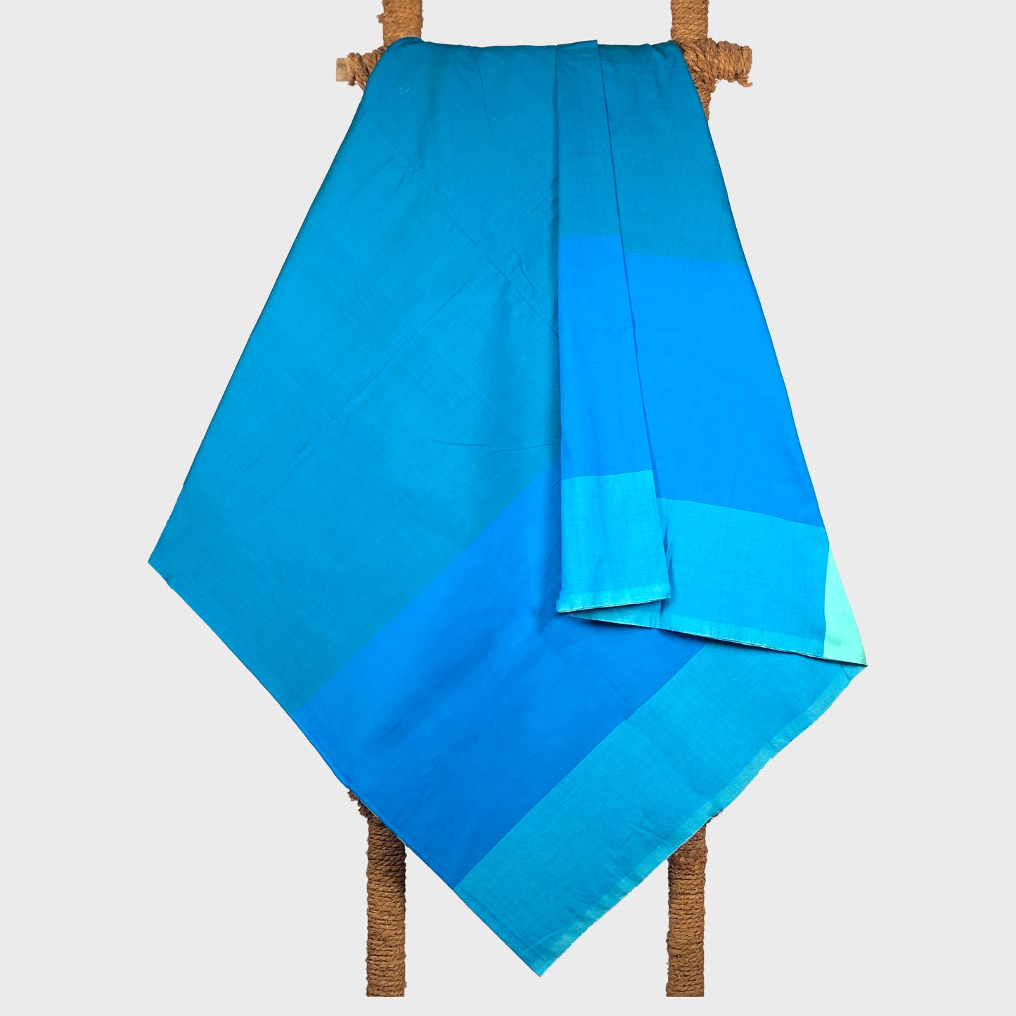 BAREFOOT Handloom Sarong