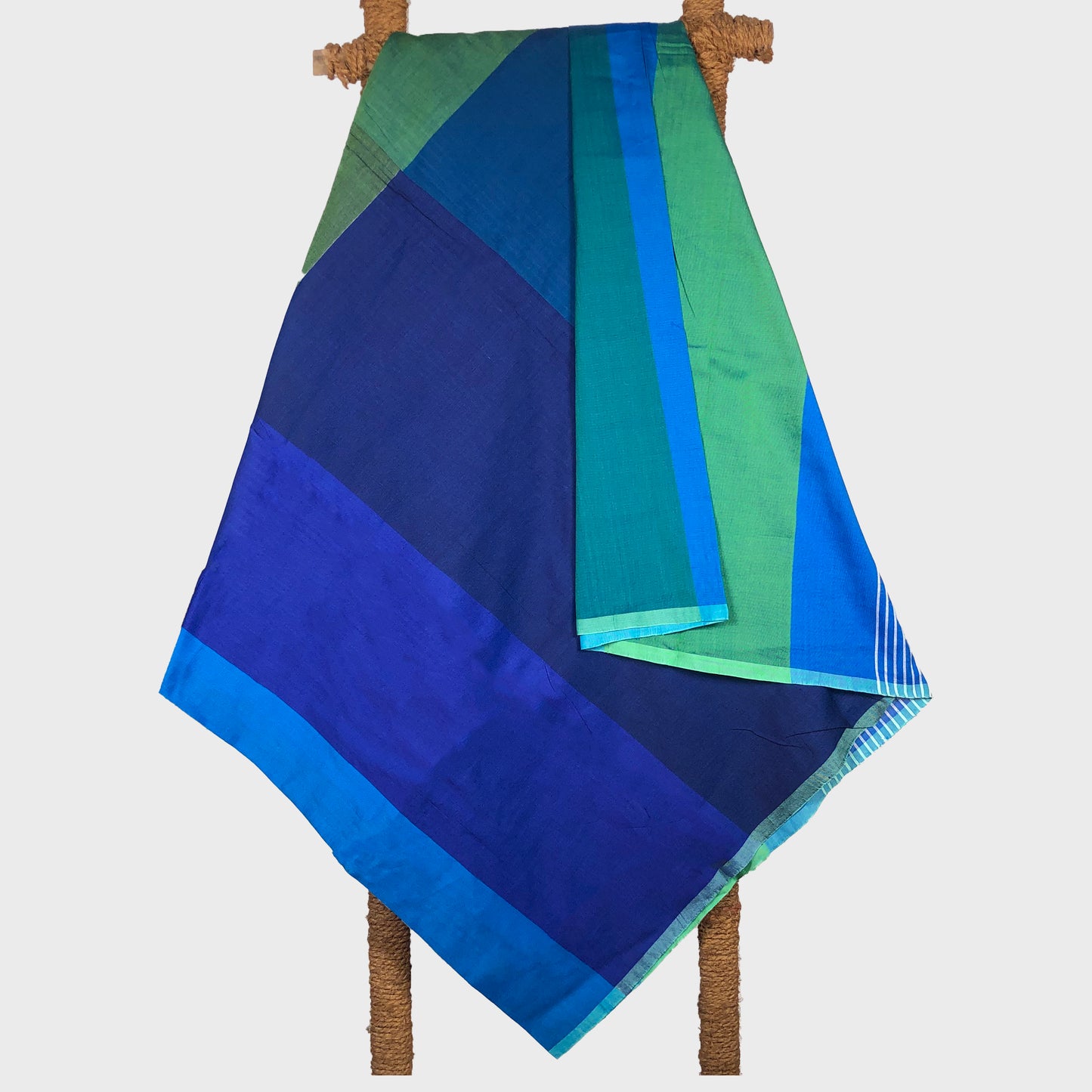 BAREFOOT Handloom Sarong