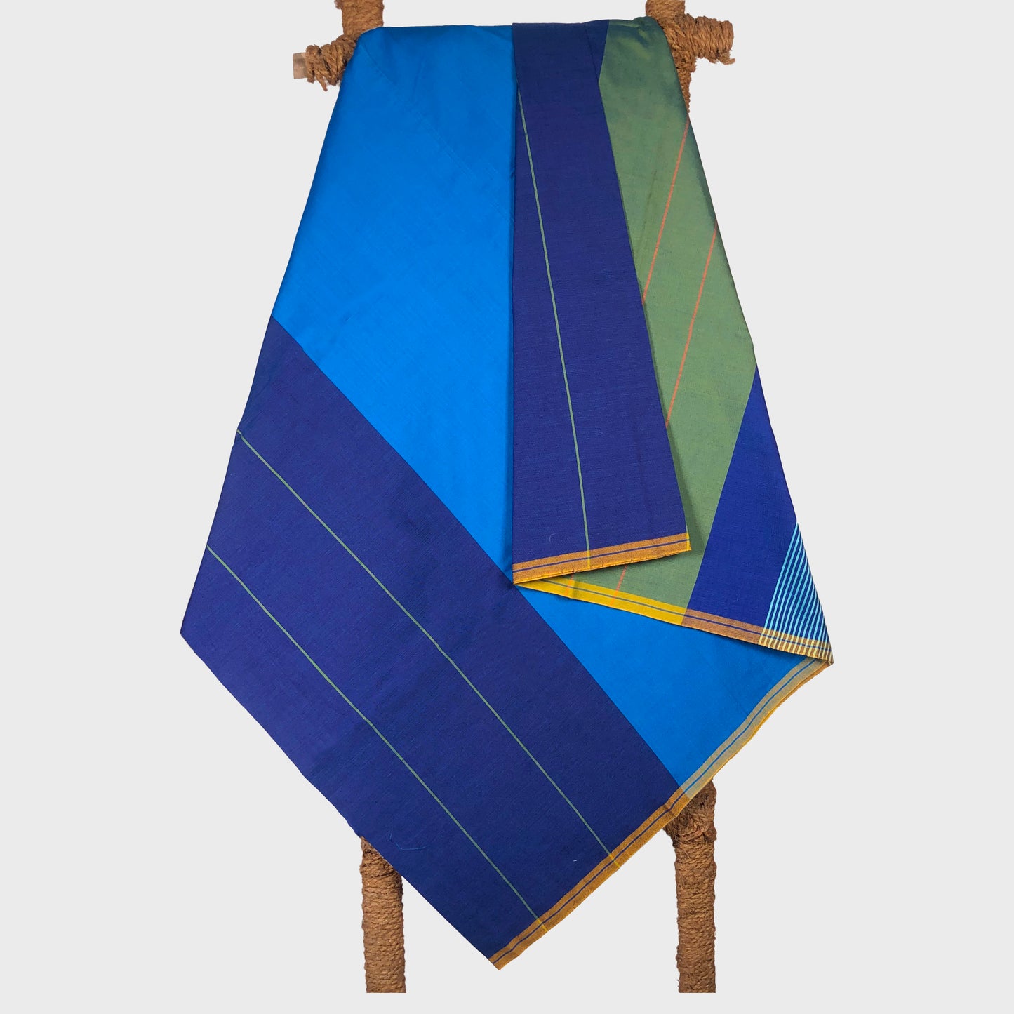 BAREFOOT Handloom Sarong