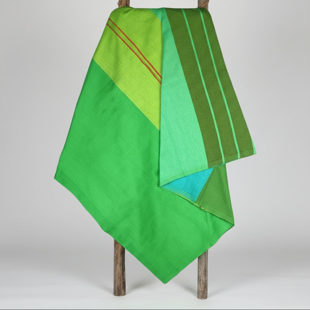Designer Sarong: Ceylon Small Barbet