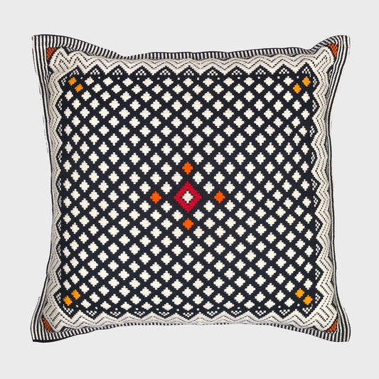 Dumbara Cushion Cover. 18" x 18" / 45cm x 45cm