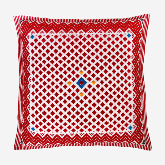 Dumbara Cushion Cover. 18" x 18" / 45cm x 45cm