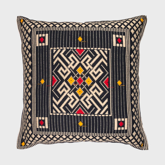 Dumbara Cushion Cover. 18" x 18" / 45cm x 45cm
