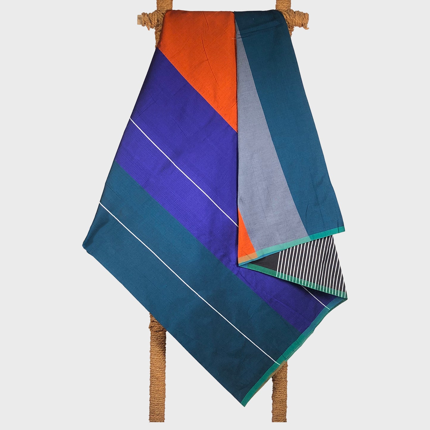 BAREFOOT Handloom Sarong