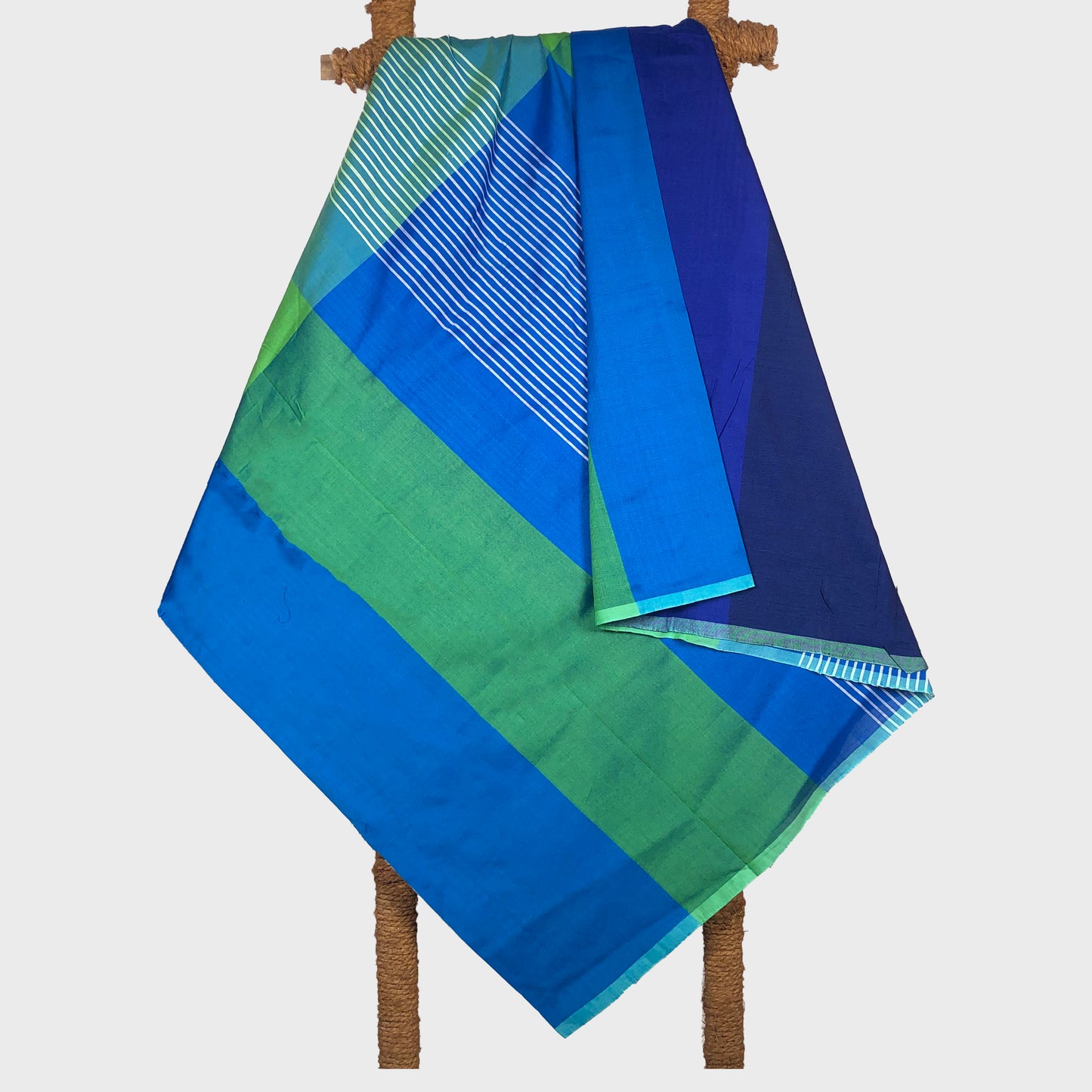 BAREFOOT Handloom Sarong