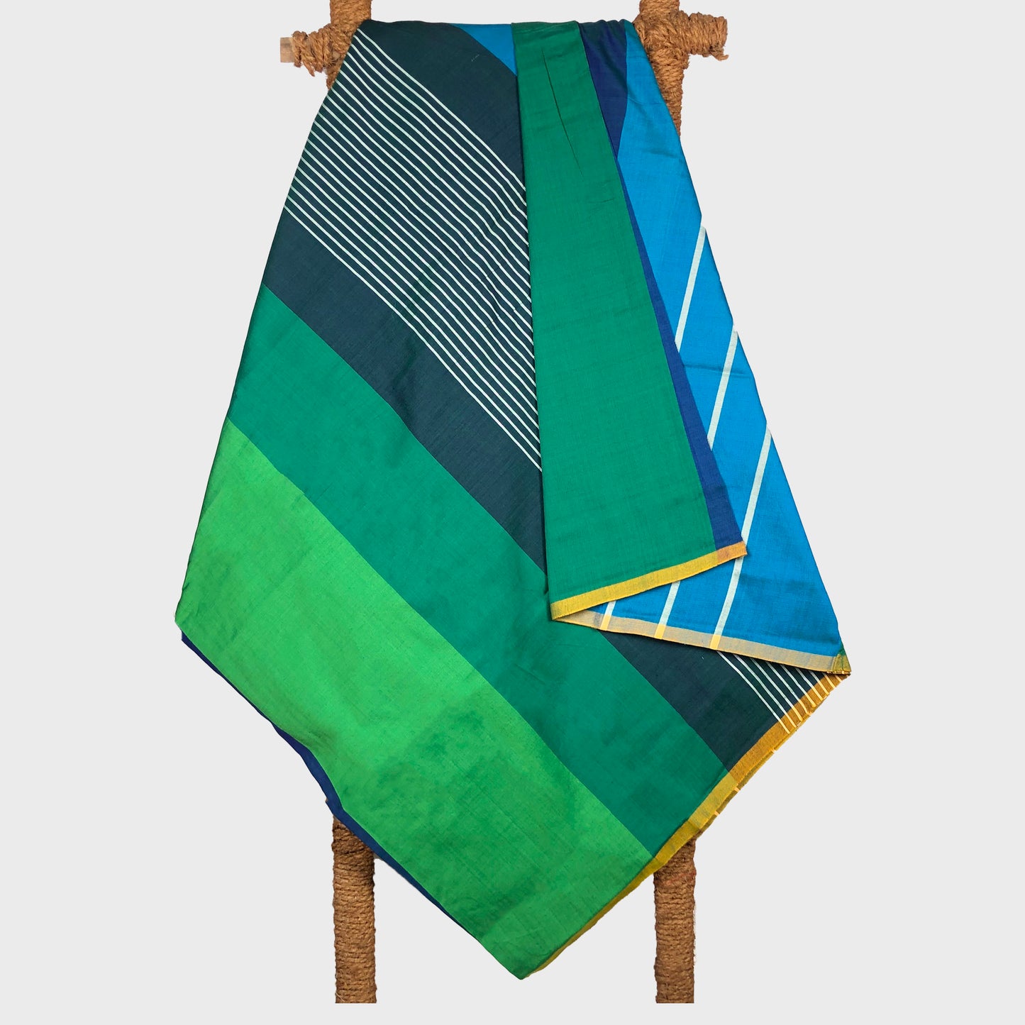 BAREFOOT Handloom Sarong