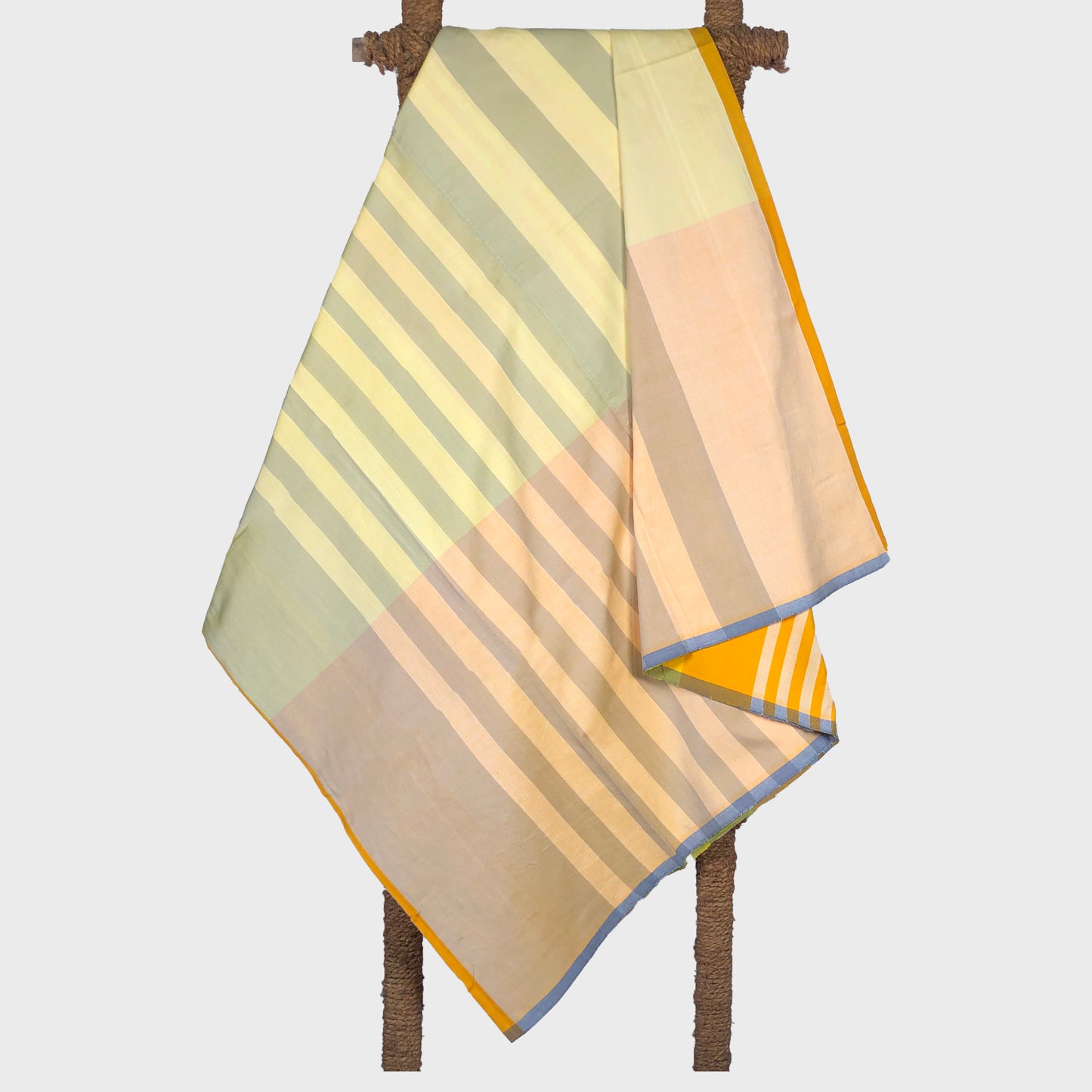 BAREFOOT Handloom Sarong