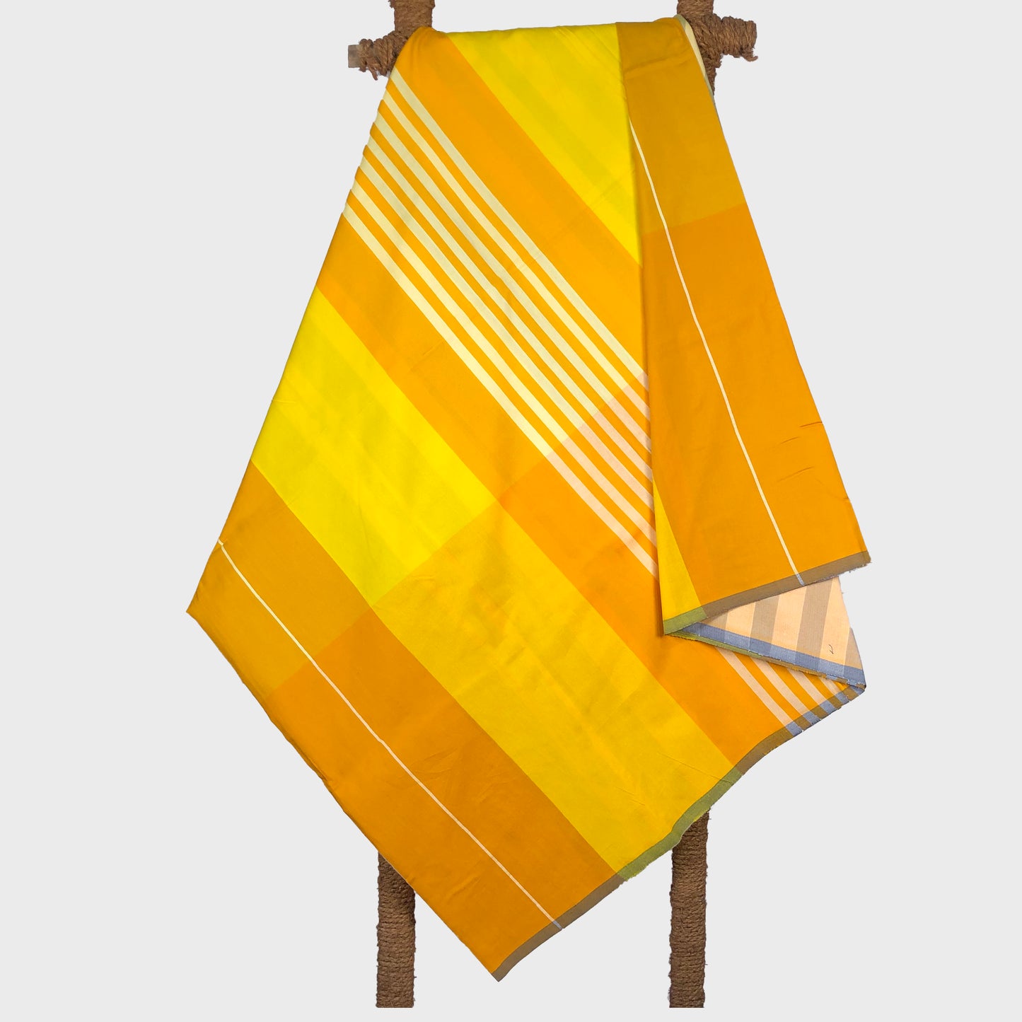 BAREFOOT Handloom Sarong