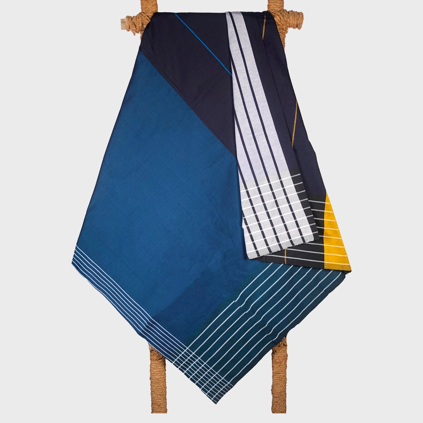 Designer Sarong: Powderblue Surgeon Fish
