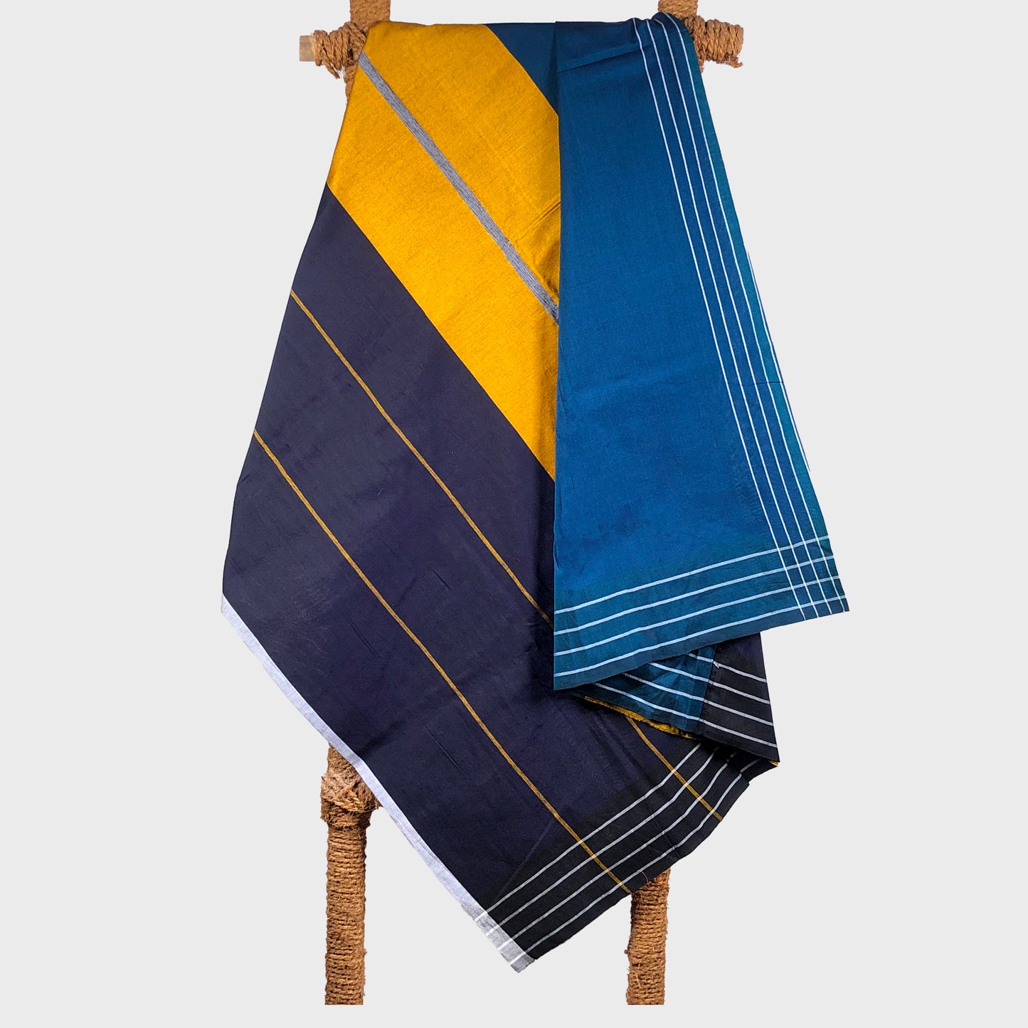 Designer Sarong: Powderblue Surgeon Fish