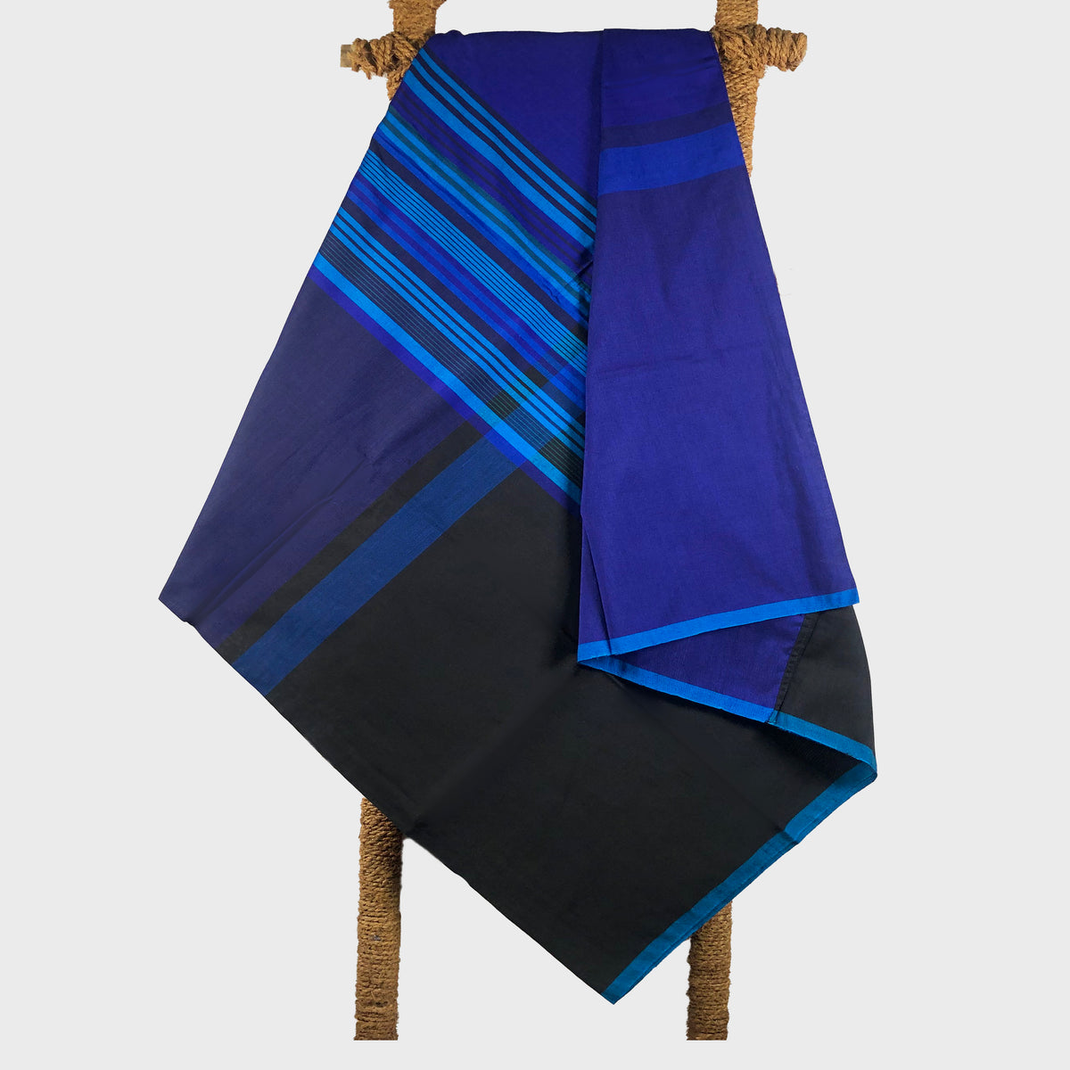 Designer Sarong: Sri Lanka Whistling Thrush