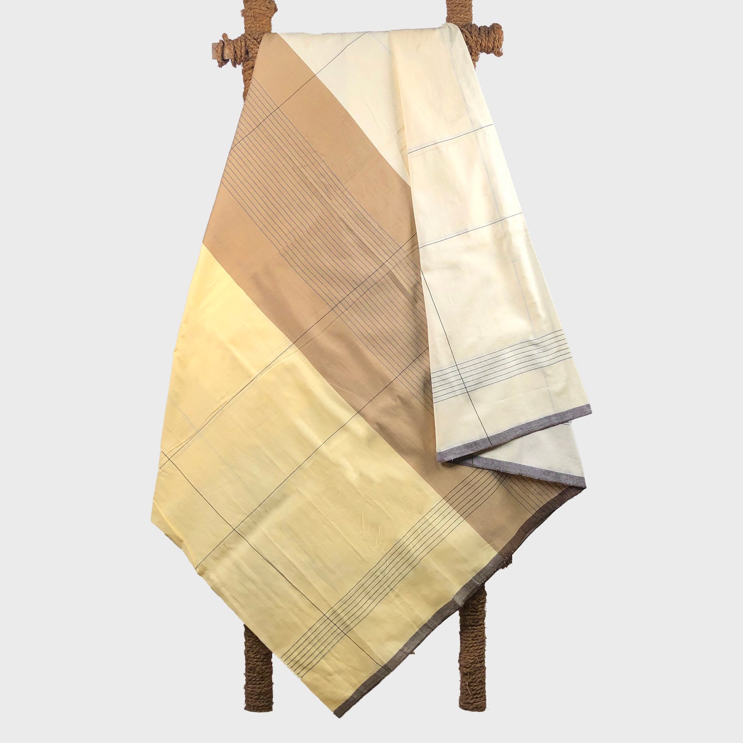 BAREFOOT Handloom Sarong
