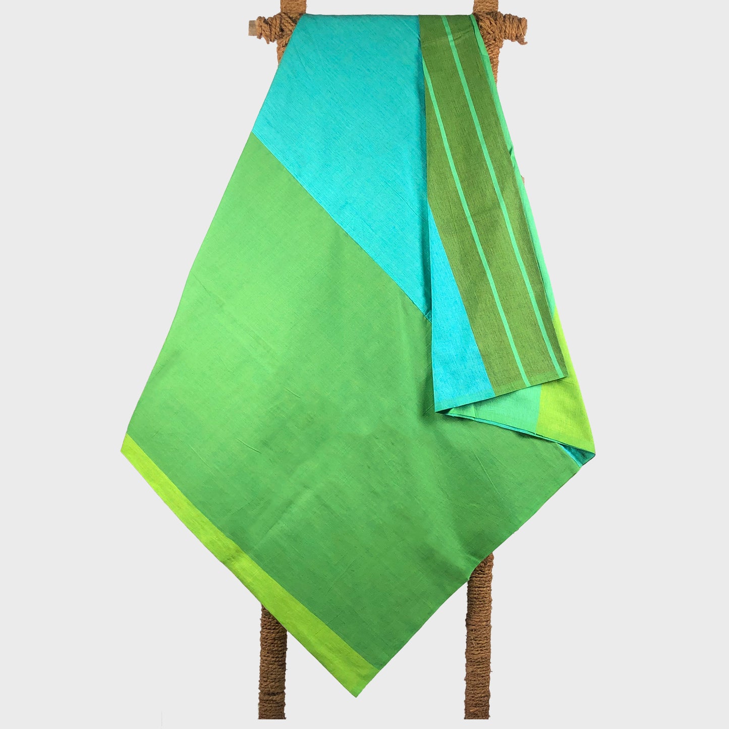 Designer Sarong: Ceylon Small Barbet
