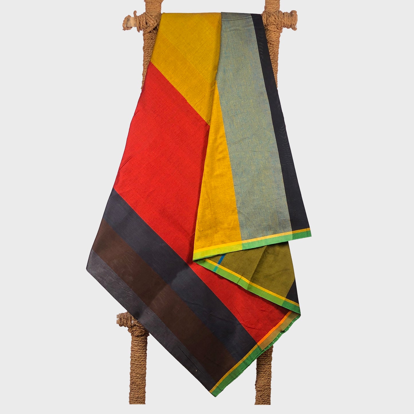 Designer Sarong: Queen Coris