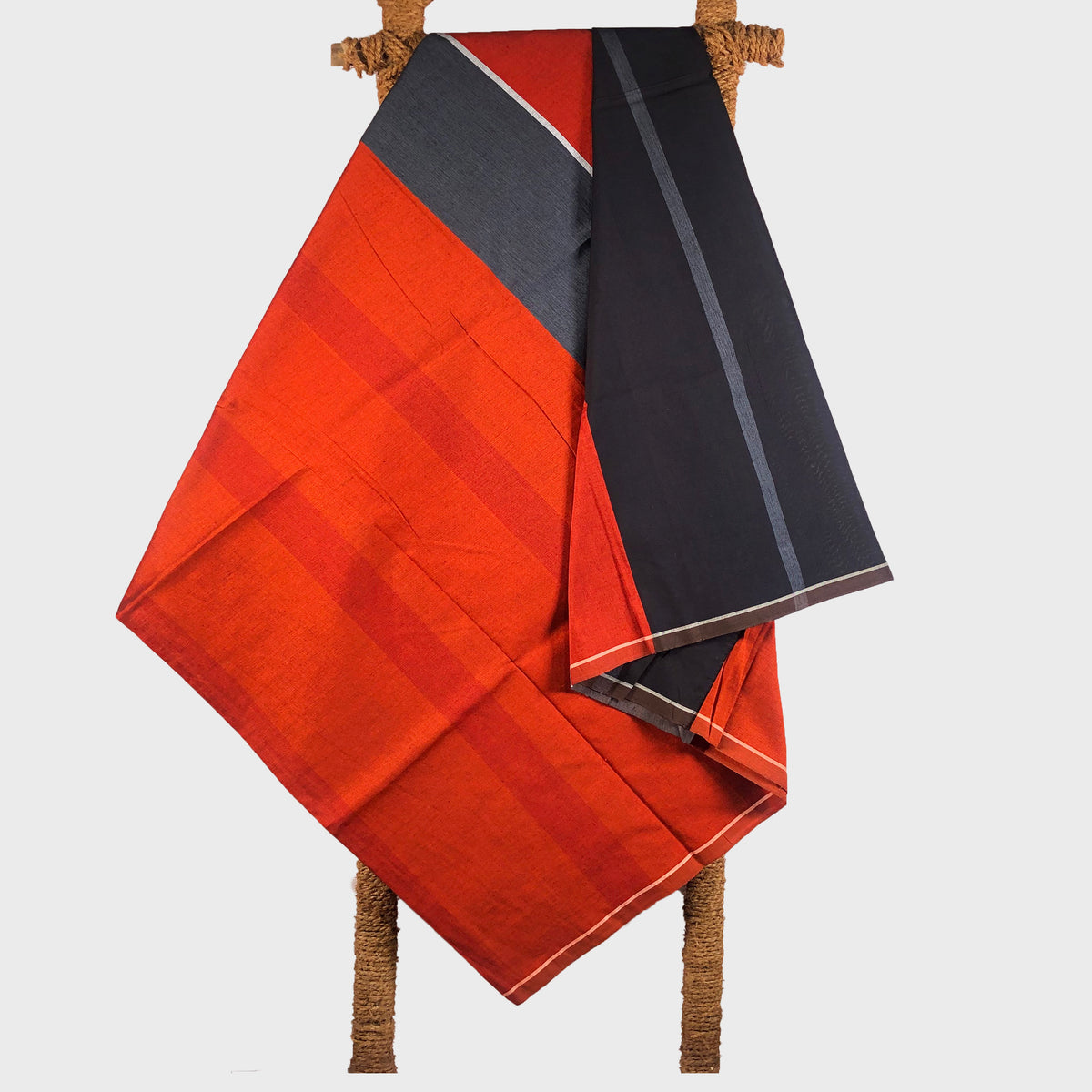 Designer Sarong: Washing bath Triton