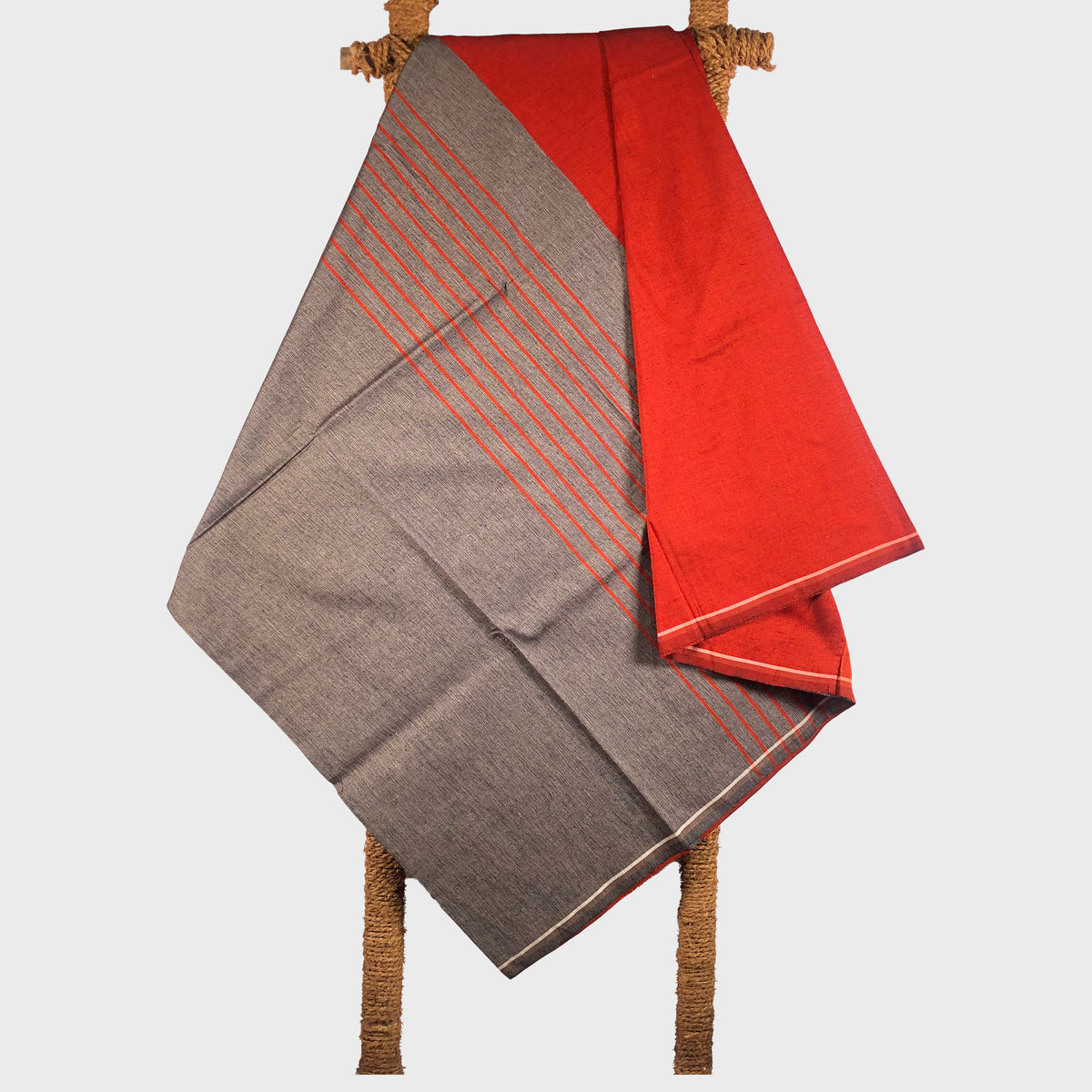 Designer Sarong: Washing bath Triton