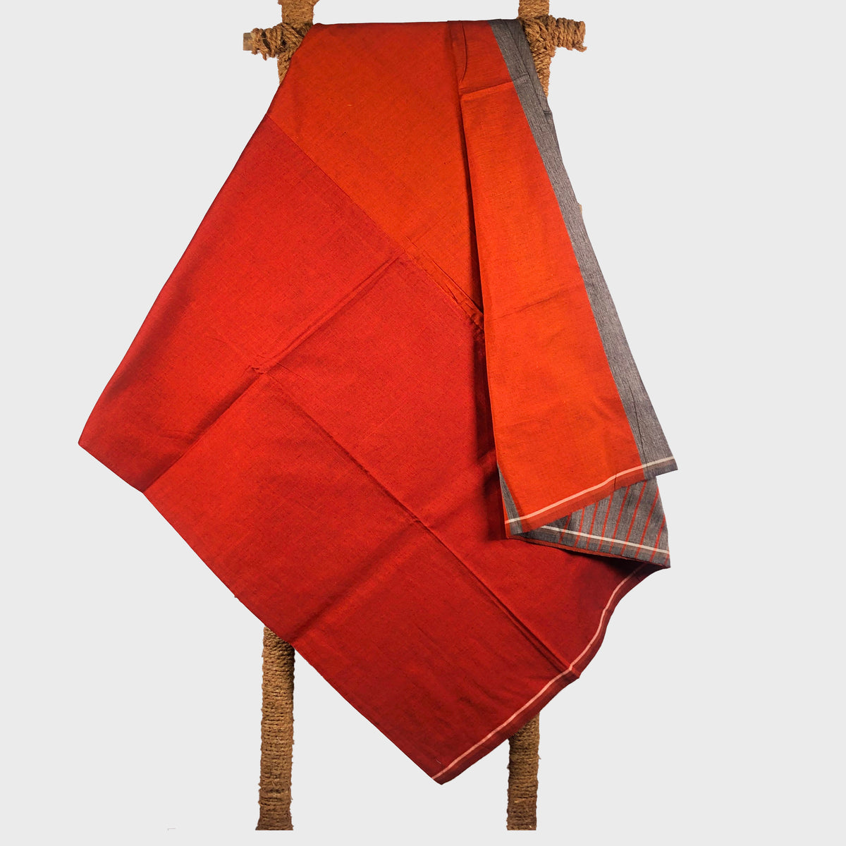 Designer Sarong: Washing bath Triton