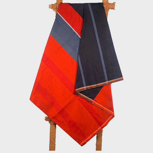 Designer Sarong: Trumpet Shell