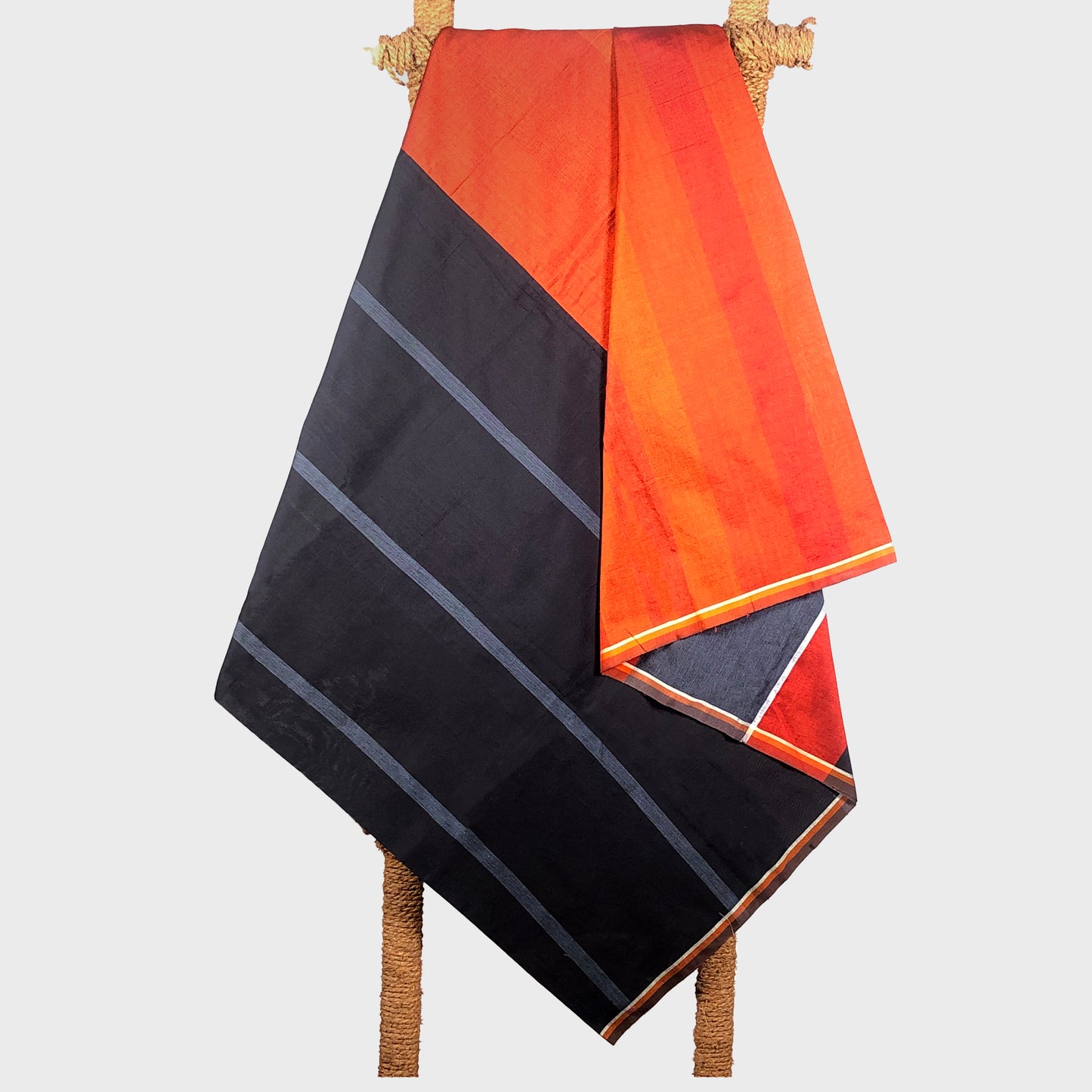 Designer Sarong: Trumpet Shell