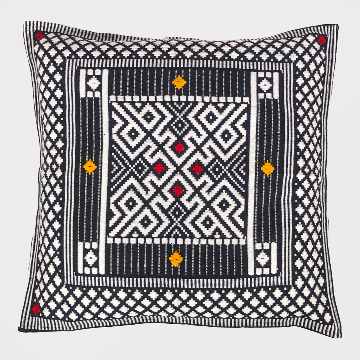 Dumbara Cushion Cover. 18