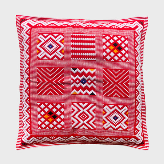 Dumbara Cushion Cover. 18" x 18" / 45cm x 45cm