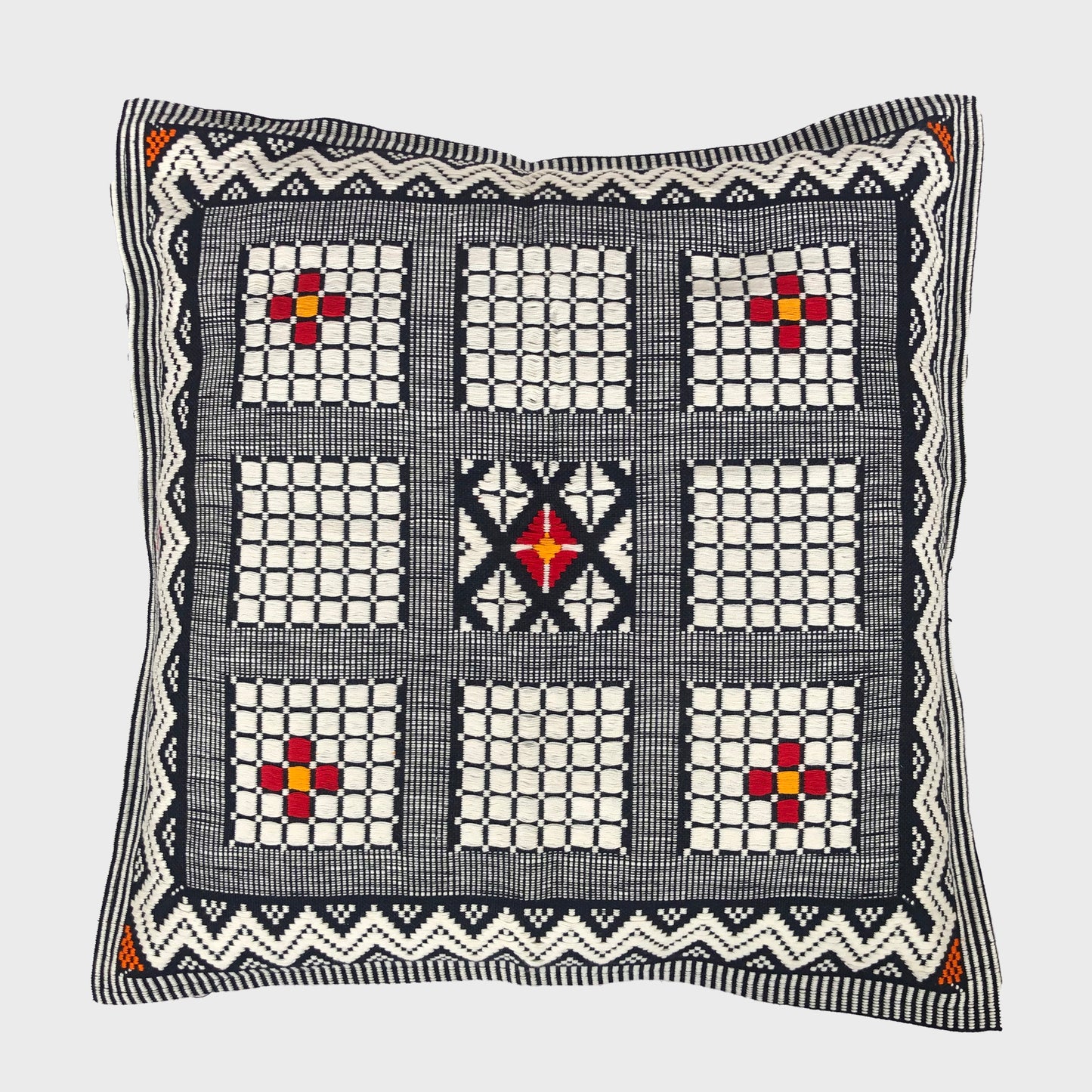 Dumbara Cushion Cover. 18" x 18" / 45cm x 45cm
