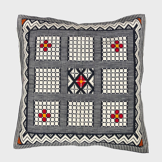 Dumbara Cushion Cover. 18" x 18" / 45cm x 45cm