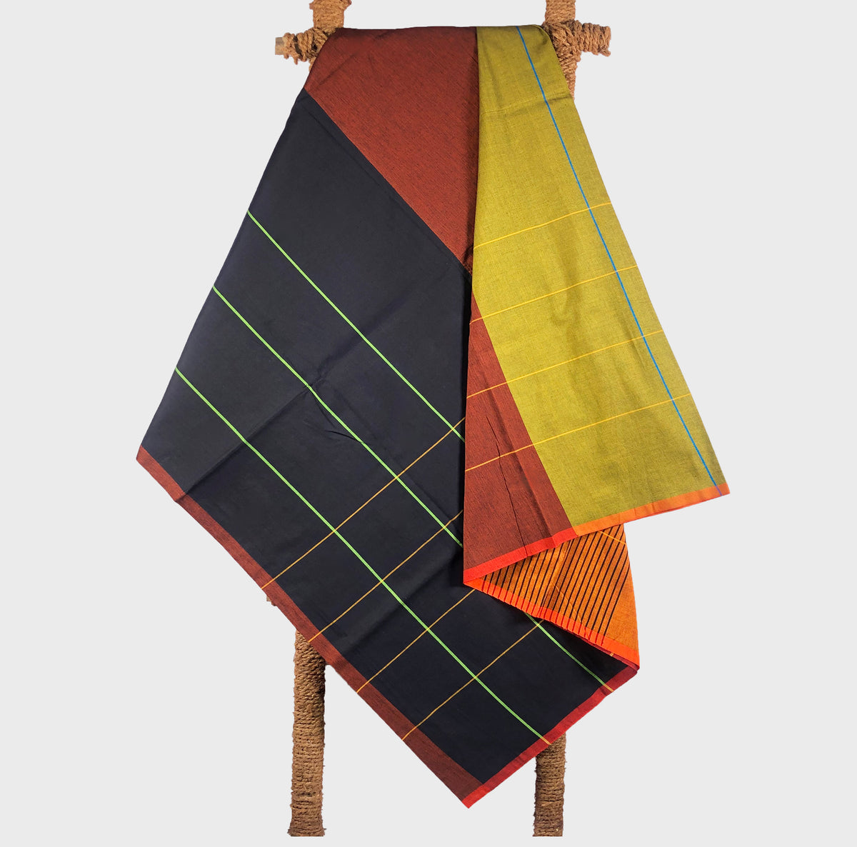 Designer Sarong: Gaudy Baron